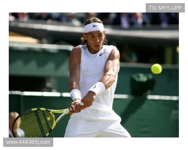 谢尔顿状态回暖强势战胜对手成功晋级 展现网球竞技新风貌